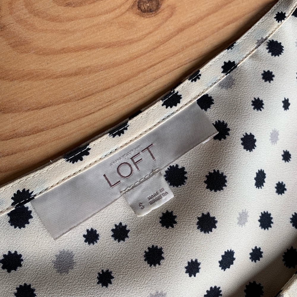 Loft Blouse With Ruffles - Picture 5 of 6